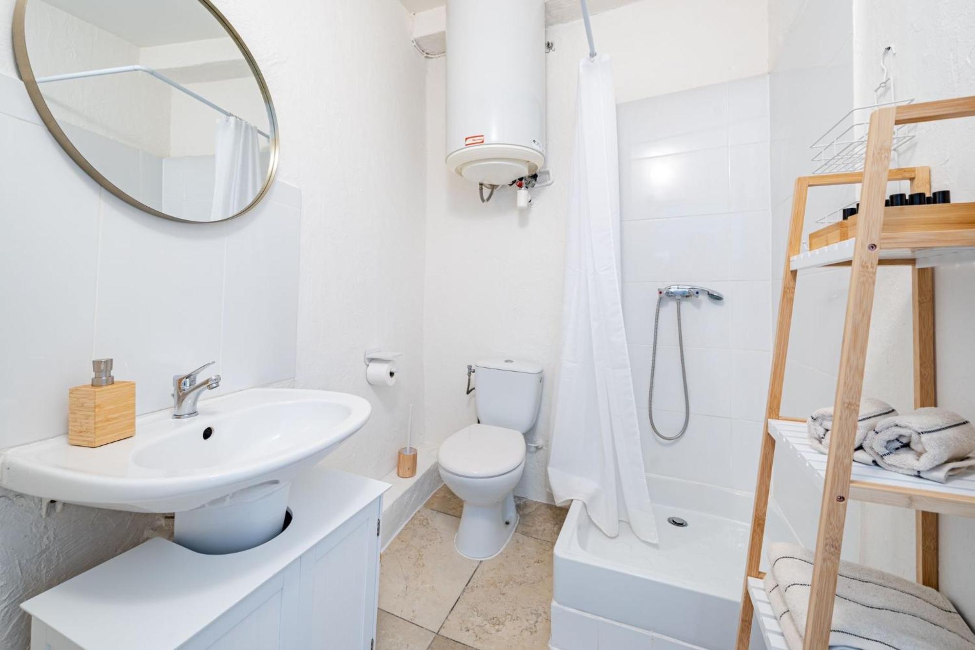 2p Au Coeur Du Vieux Apartment Nizza